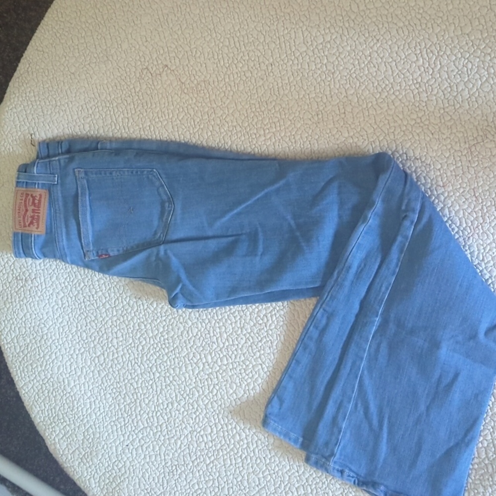Women's Levi's 725 High Rise boot cut jeans, light wash